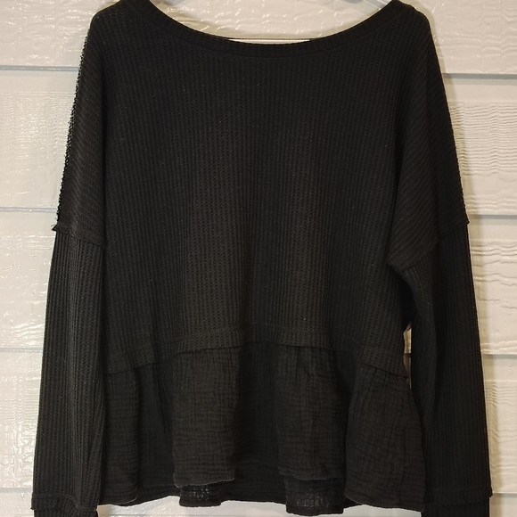 Altar'd State Tops - Altar’d State Shirt  Womens LG Black Waffle Knit Tiered Raw Hem Ruffle Slouchy
